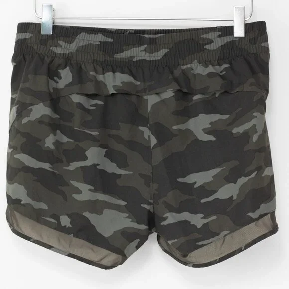 Athleta Shorts Mesh Racer Run Mid Rise 4" Built-in Brief Cameo Green Size Medium - Picture 2 of 7